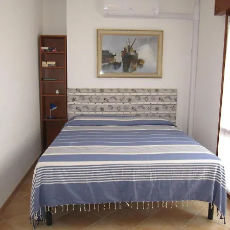 Bright Flat 30Mt From The Beach Daire *